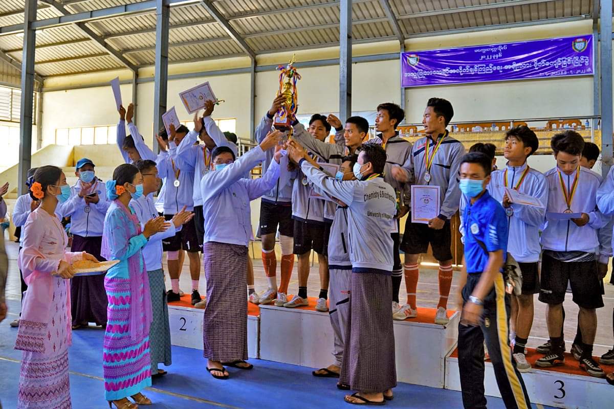 မကွေးတိုင်းဒေသကြီးဝန်ကြီးချုပ် ဦးတင့်လွင် မကွေးတက္ကသိုလ် ၂၀၂၂ခုနှစ်၊ အထူးပြု ဘာသာရပ်အလိုက် အမျိုးသားပိုက်ကျော်ခြင်းပြိုင်ပွဲ ဗိုလ်လုပွဲနှင့်  ဆုပေးပွဲအခမ်းအနားသို့ တက်ရောက်