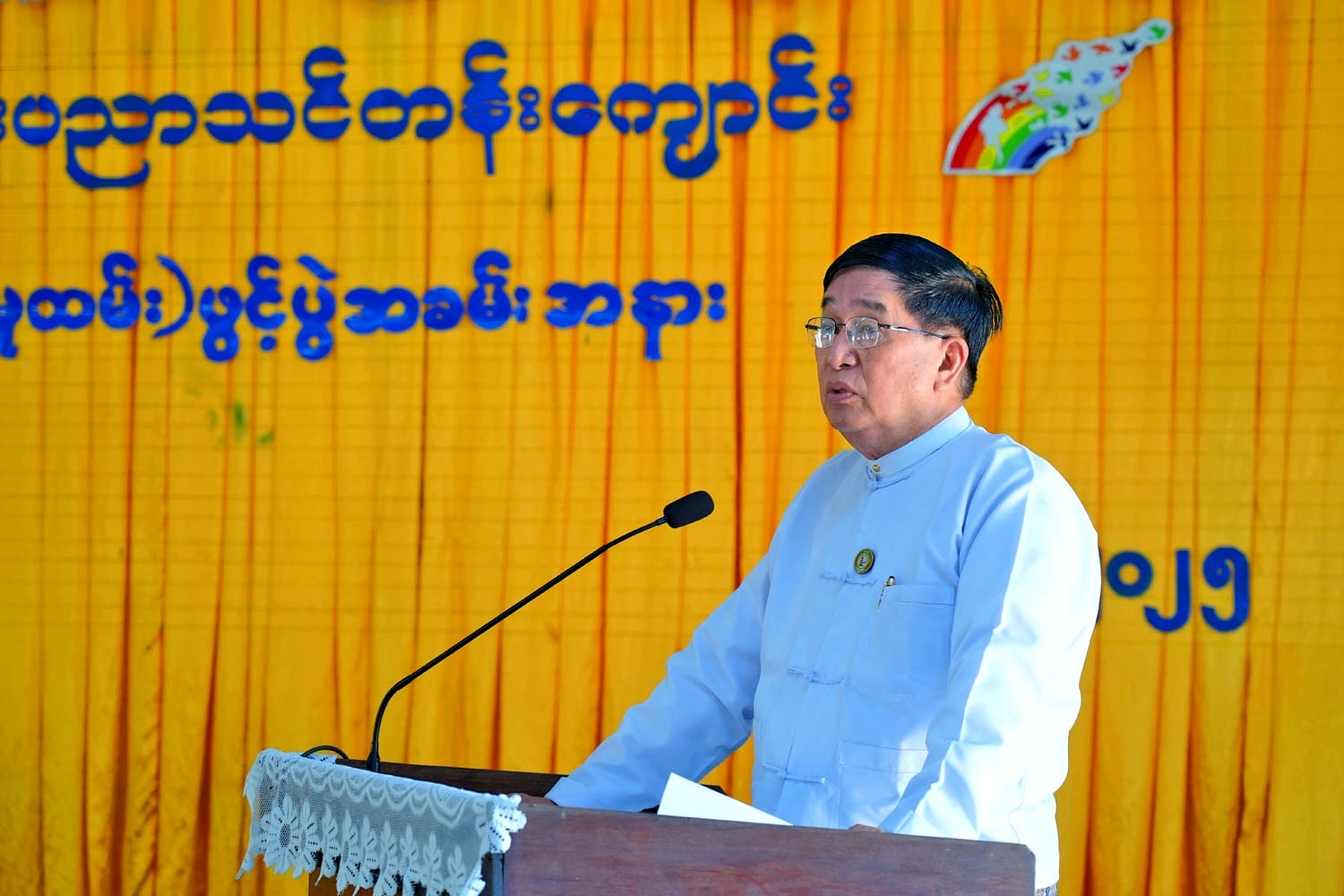 မကွေးတိုင်းဒေသကြီးဝန်ကြီးချုပ် အခြေခံစာရင်းကိုင်နှင့် စာရင်းစစ်သင်တန်း (အမှုထမ်း)ဖွင့်ပွဲ အခမ်းအနား တက်ရောက်