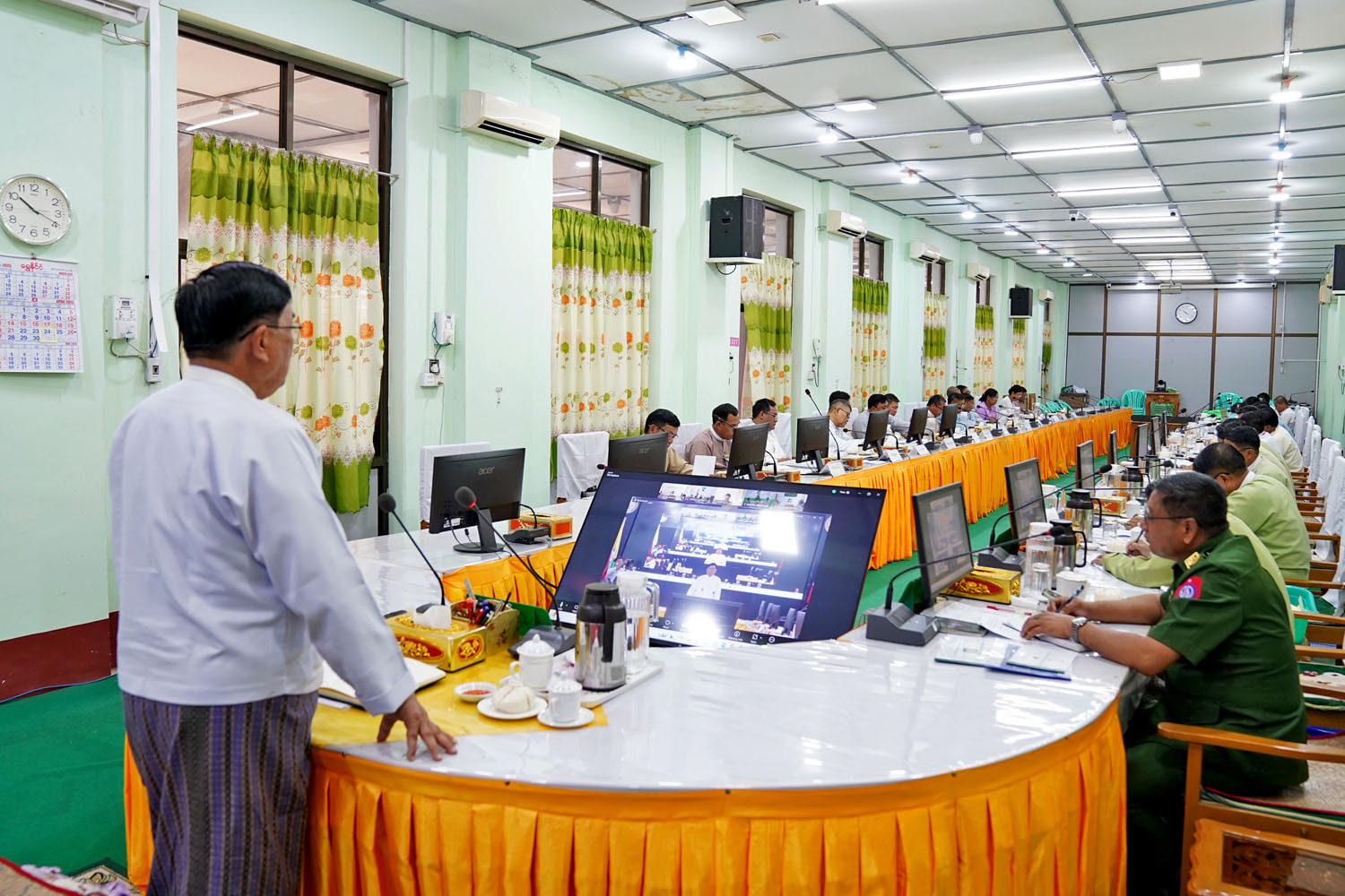 မကွေးတိုင်းဒေသကြီးဝန်ကြီးချုပ် ဦးတင့်လွင် တိုင်းဒေသကြီးအတွင်း စိုက်ပျိုးစွမ်းအားမြှင့်တင်ရေး လုပ်ငန်းညှိနှိုင်း အစည်းအဝေး(၄/၂၀၂၅)သို့ တက်ရောက်
