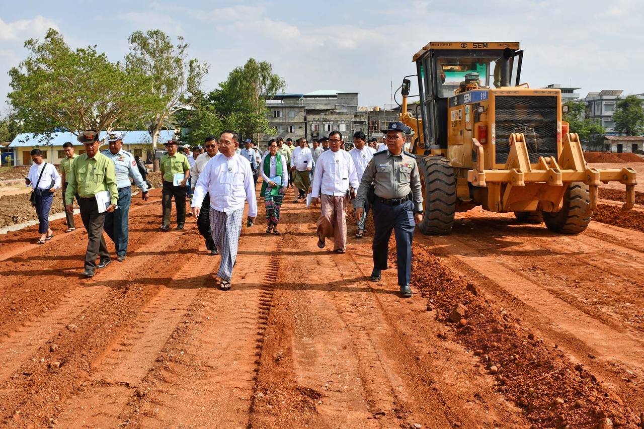 မကွေးတိုင်းဒေသကြီးဝန်ကြီးချုပ် ဦးတင်ကိုကို မင်းဘူးမြို့ ခရိုင်အားကစားကွင်းအား အဆင့်မြှင့်တင်ခြင်းလုပ်ငန်း ဆောင်ရွက်နေမှုနှင့် မကွေးမြို့ ကုတင်(၅၀၀)ဆံ့ ပြည်သူ့ဆေးရုံကြီး တိုးချဲ့ (၅)ထပ် လူနာကုသဆောင်အသစ် ဆောက်လုပ်ခြင်းလုပ်ငန်းအား ကြည့်ရှုစစ်ဆေး